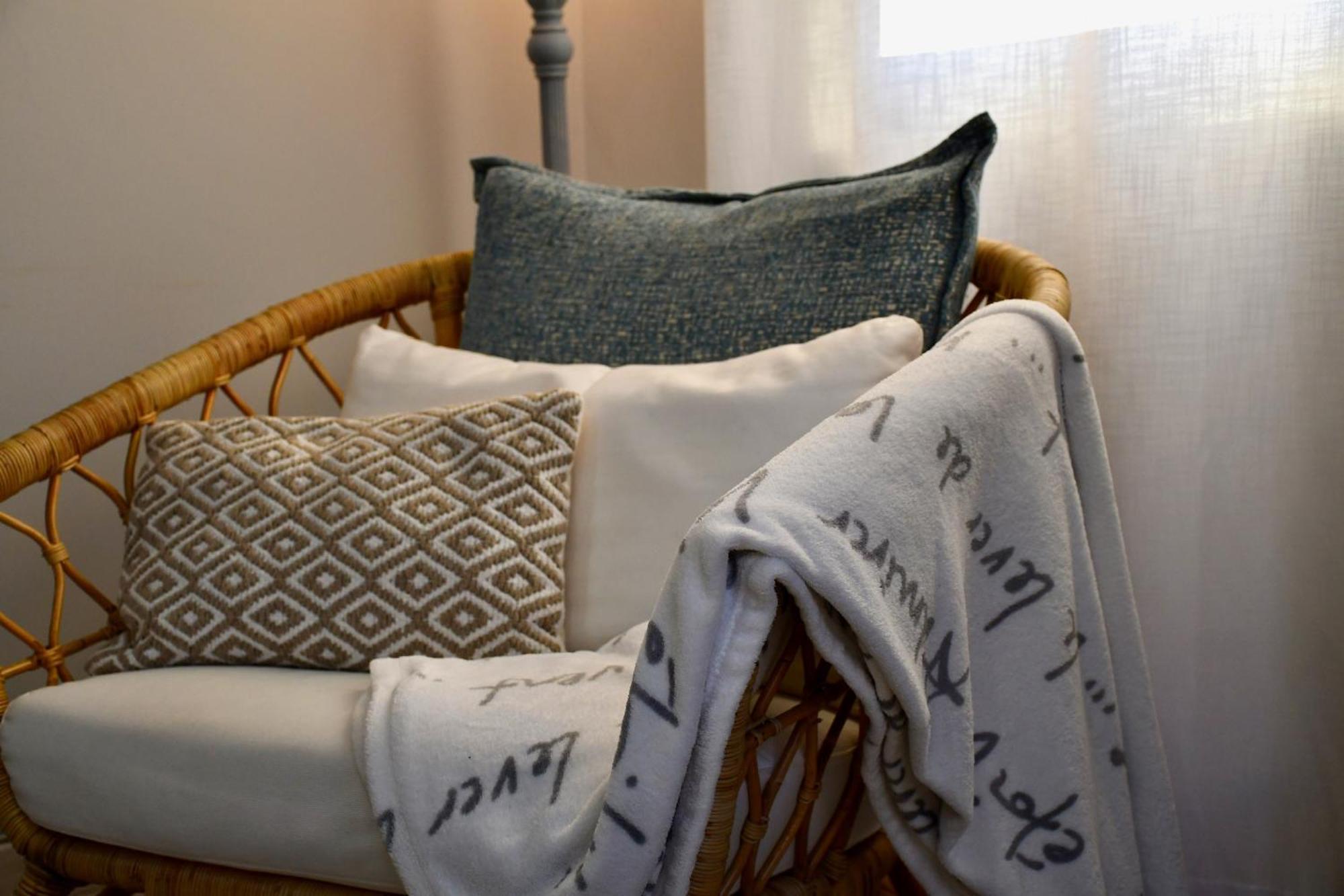 Aquamarine - Gemstone Getaway Apartment วาเลโดโลโบ ภายนอก รูปภาพ